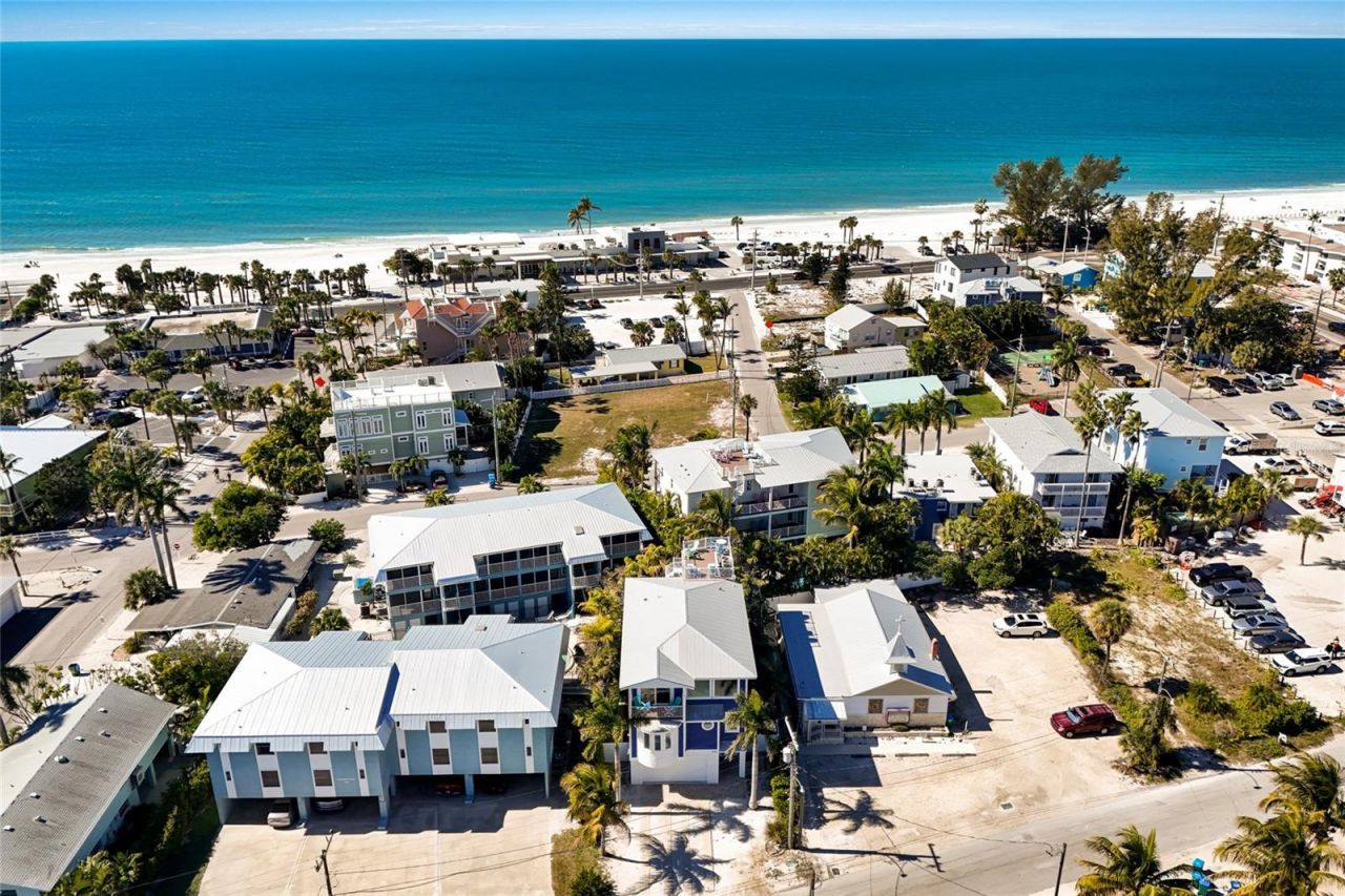 206 Church Avenue, Bradenton Beach, FL 34217 Photo