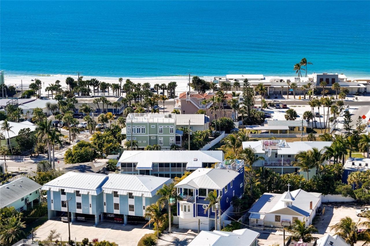 206 Church Avenue, Bradenton Beach, FL 34217 Photo