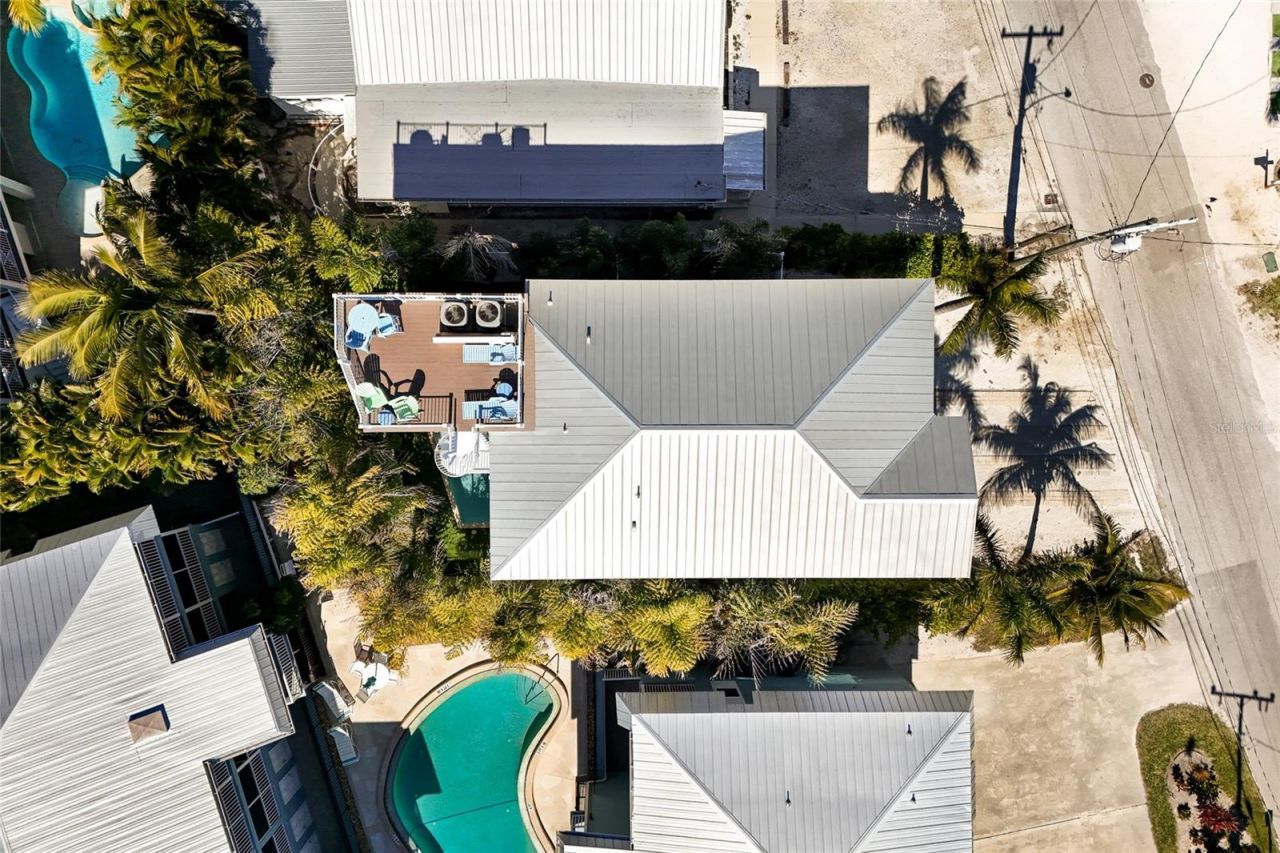 206 Church Avenue, Bradenton Beach, FL 34217 Photo