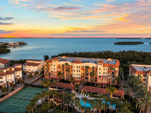 1645 PINELLAS BAYWAY S, Unit B2, TIERRA VERDE, FL 33715