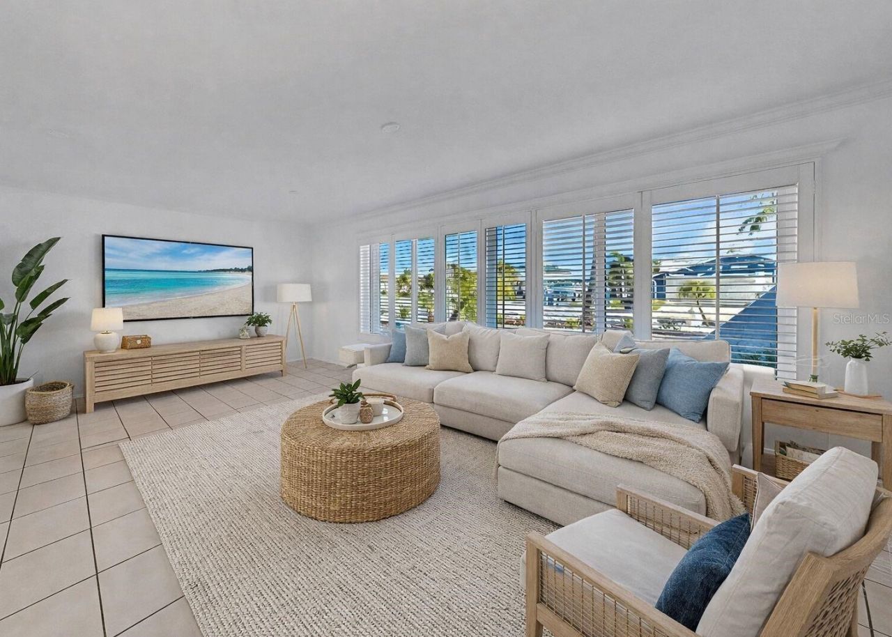 6344 Cottonwood Lane, Apollo Beach, FL 33572 Photo