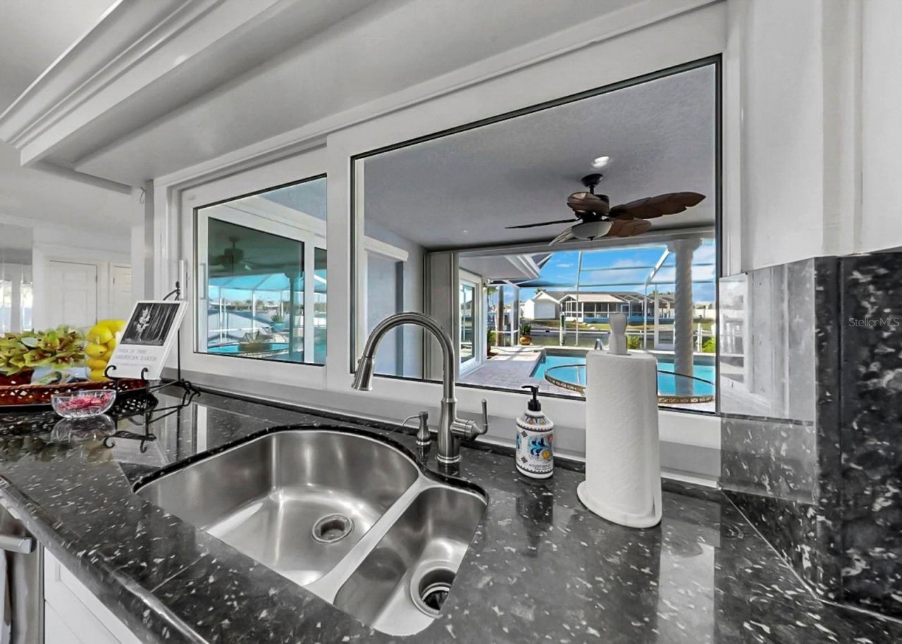 6344 Cottonwood Lane, Apollo Beach, FL 33572 Photo