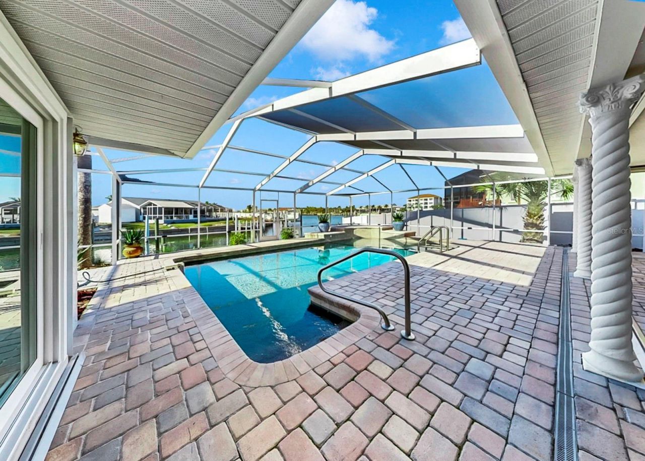 6344 Cottonwood Lane, Apollo Beach, FL 33572 Photo