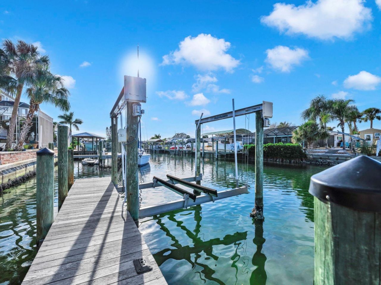 6344 Cottonwood Lane, Apollo Beach, FL 33572 Photo