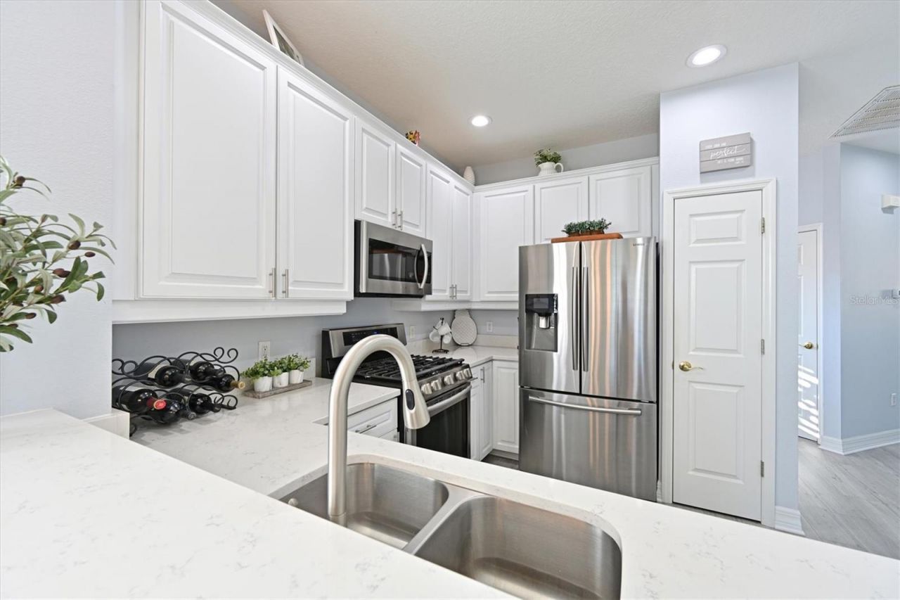 9712 Sea Turtle Terrace, Unit 201, Bradenton, FL 34212 Photo