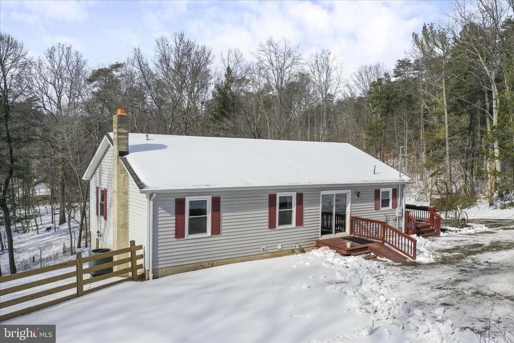 444 Castleton Ford Road, Castleton, VA 22716 Main Photo