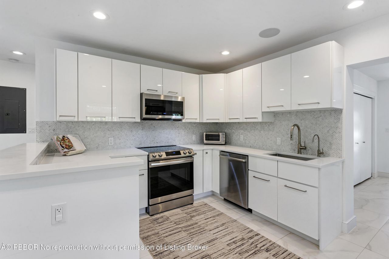 406 35th Street, West Palm Beach, FL 33407 Photo