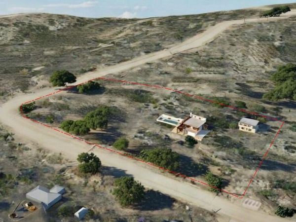 44 Falling Oak Dr, Blanco, TX 78606