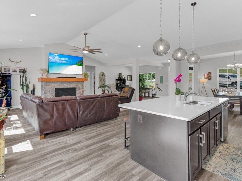 5 Choctaw Trail, Malvern, OH 44644 Photo 11