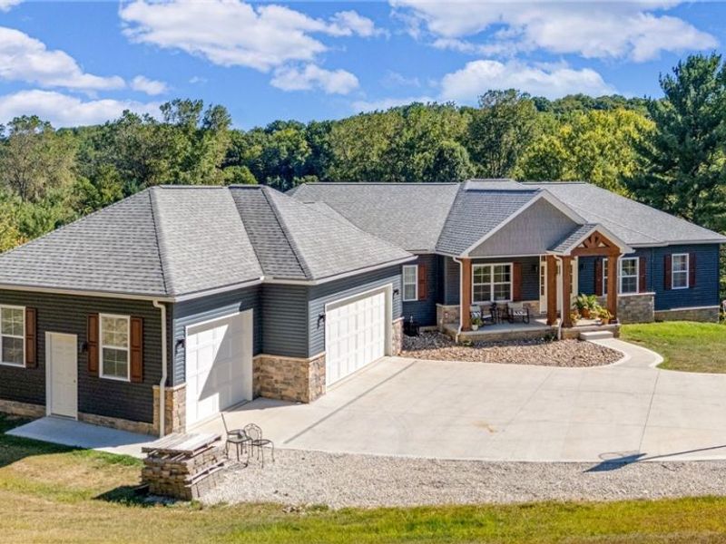 5 Choctaw Trail, Malvern, OH 44644 Photo 2