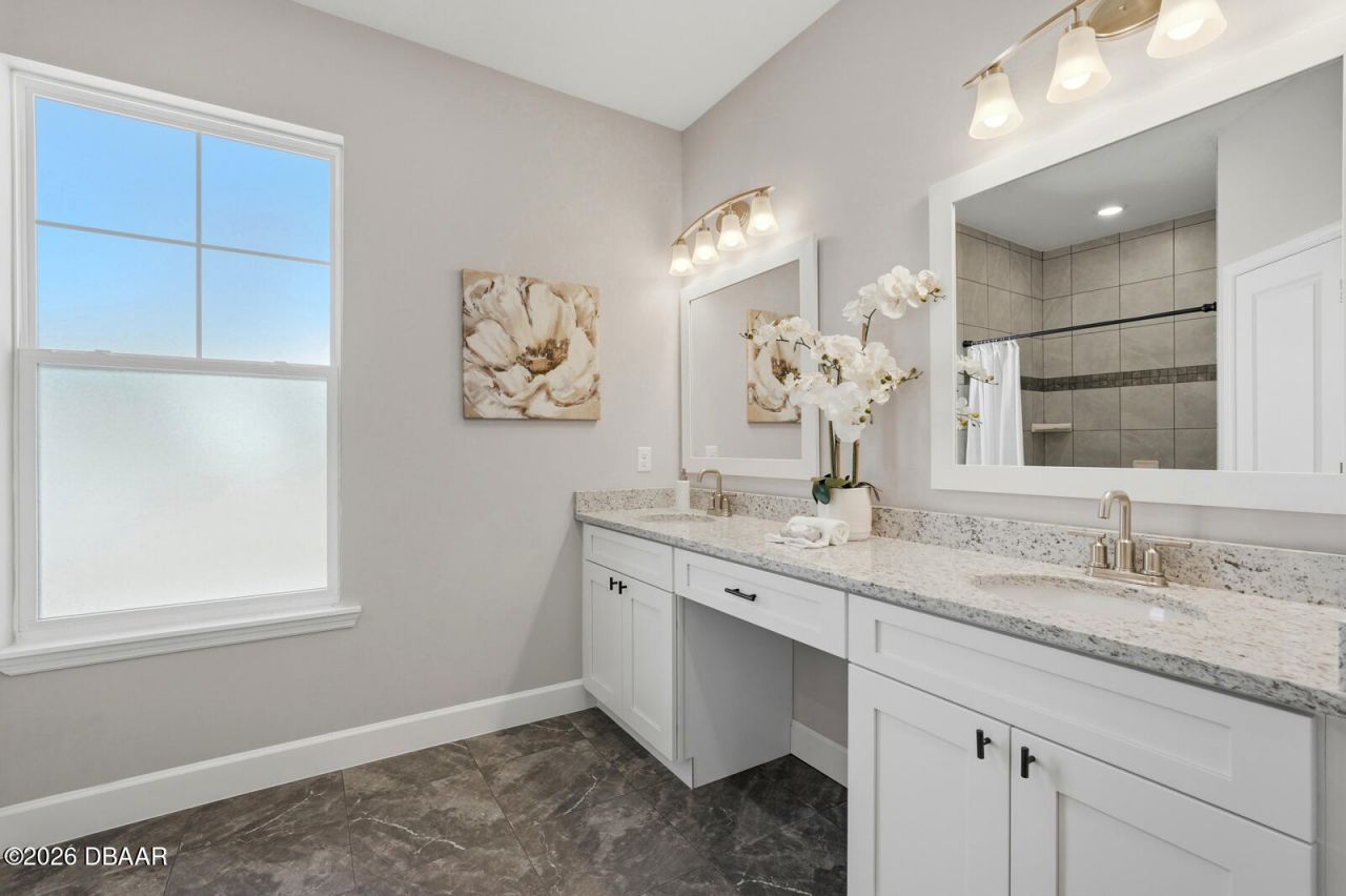 311 W Delaware Avenue, Lake Helen, FL 32744 Photo