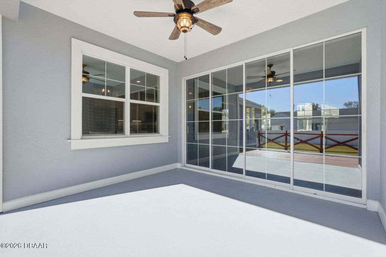 311 W Delaware Avenue, Lake Helen, FL 32744 Photo