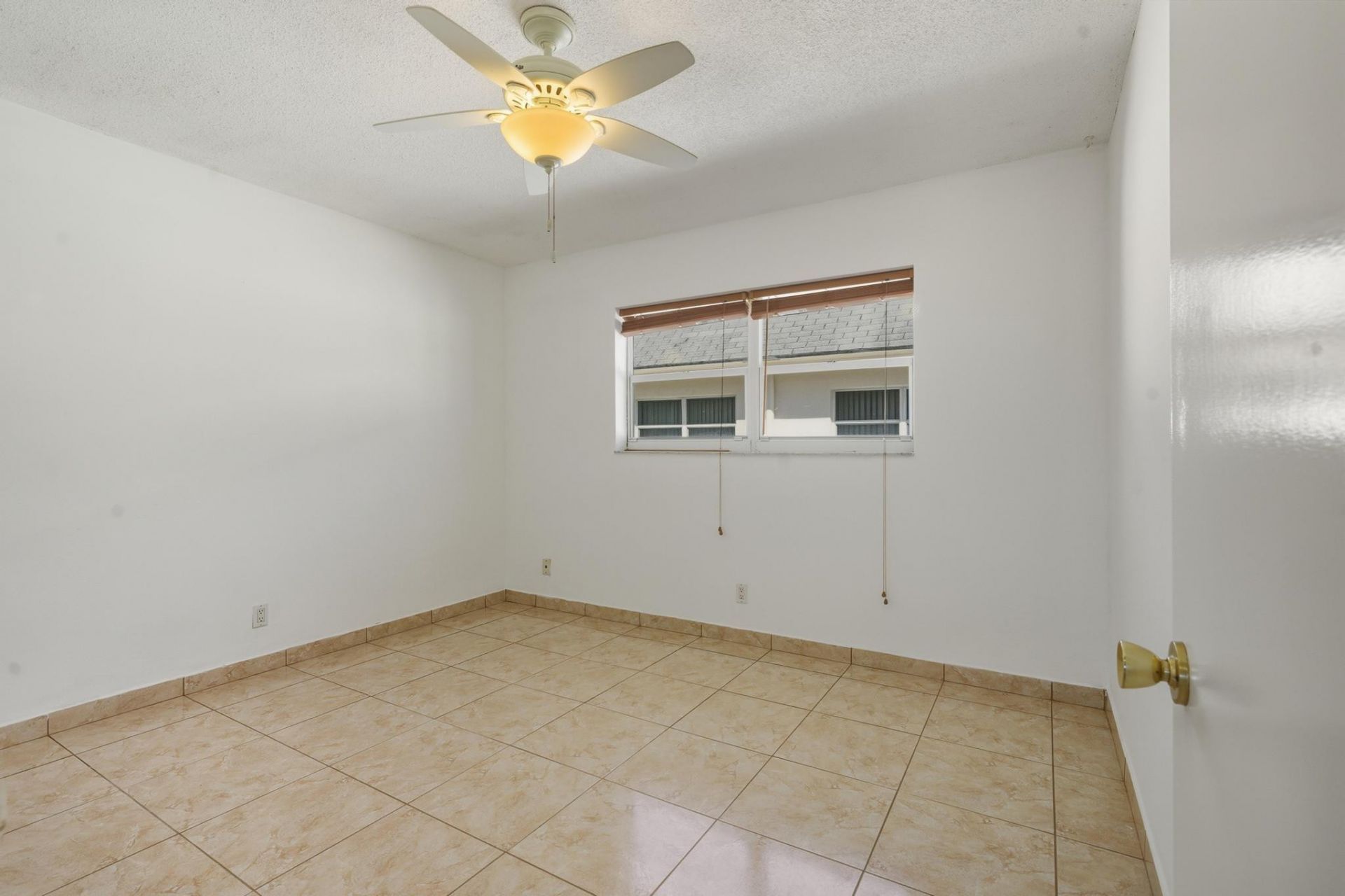 1455 N 12th Court, Unit 2B, Hollywood, FL 33019 Photo