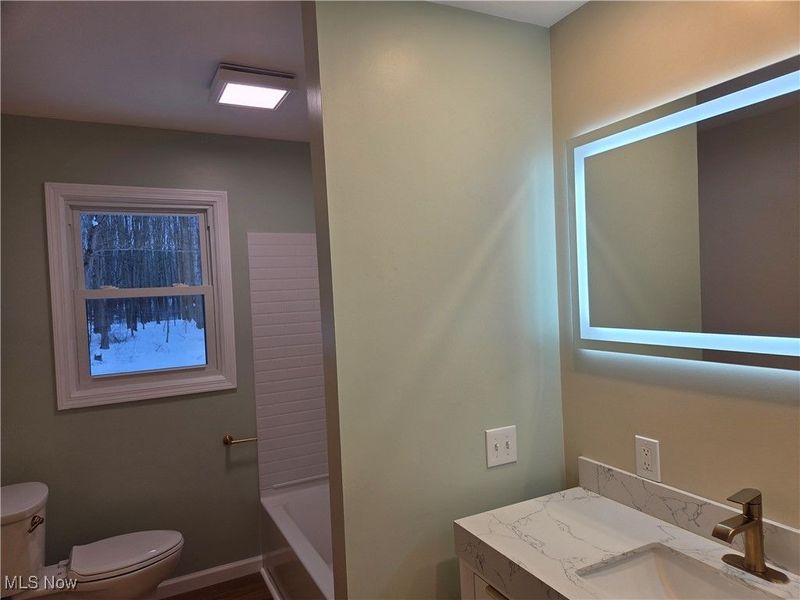 1075 NE River Road, Lake Milton, OH 44429 Photo 20