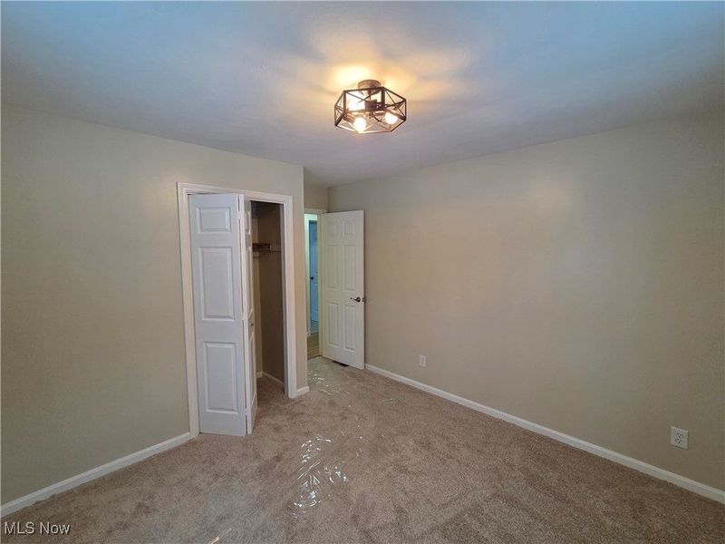 1075 NE River Road, Lake Milton, OH 44429 Photo 25