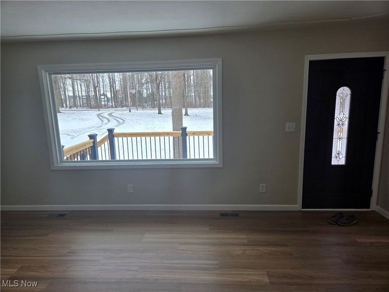 1075 NE River Road, Lake Milton, OH 44429 Photo 4