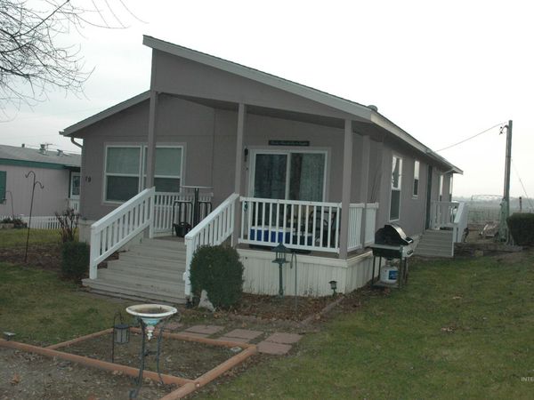 4030 River Resort Dr, Unit 19, Homedale, ID 83628