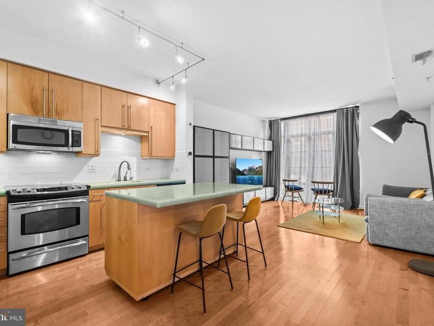 437 New York Avenue Nw, Unit 206, Washington, DC 20001 Main Photo