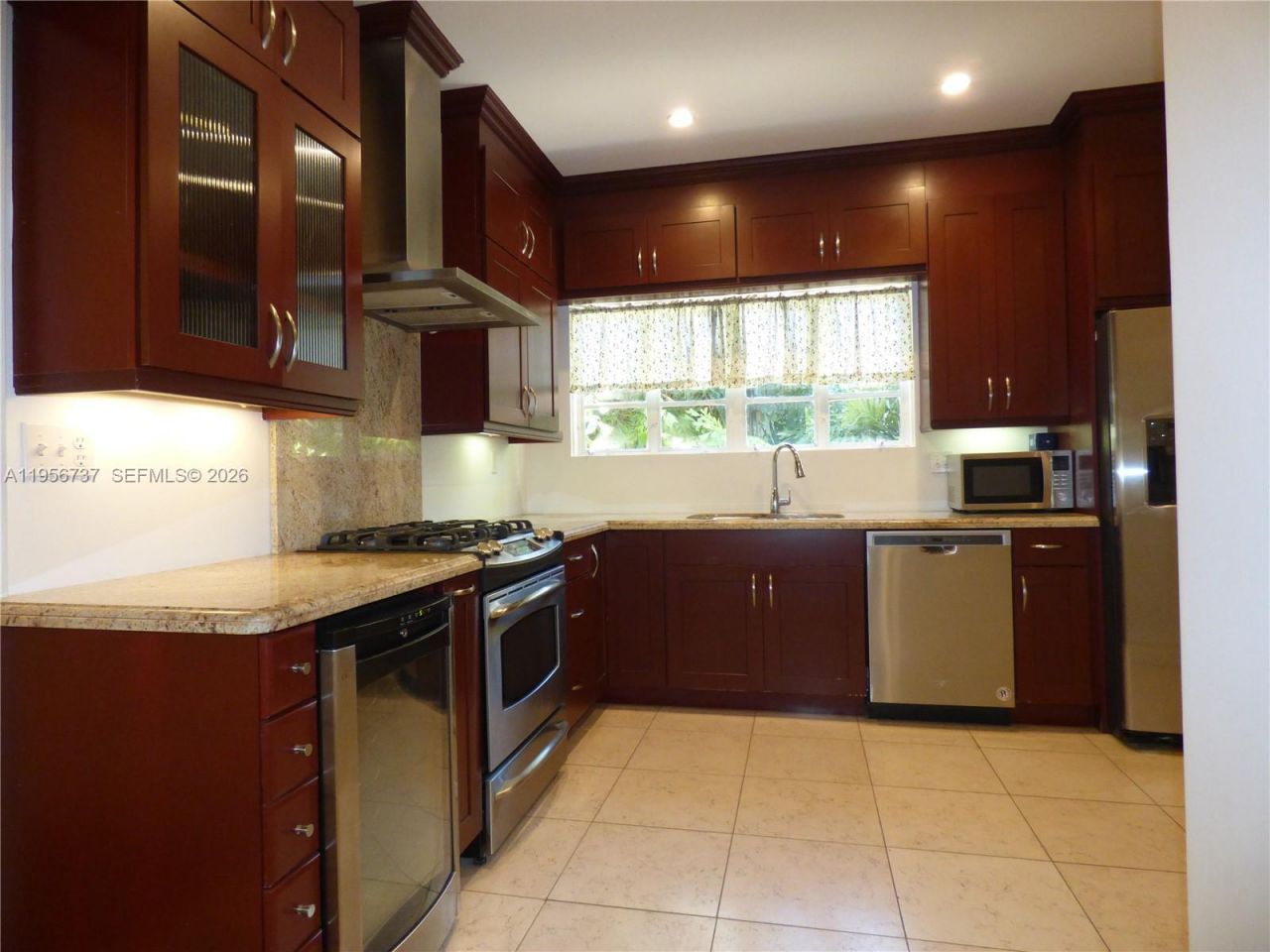 409 Marmore Ave, Coral Gables, FL 33146 Photo