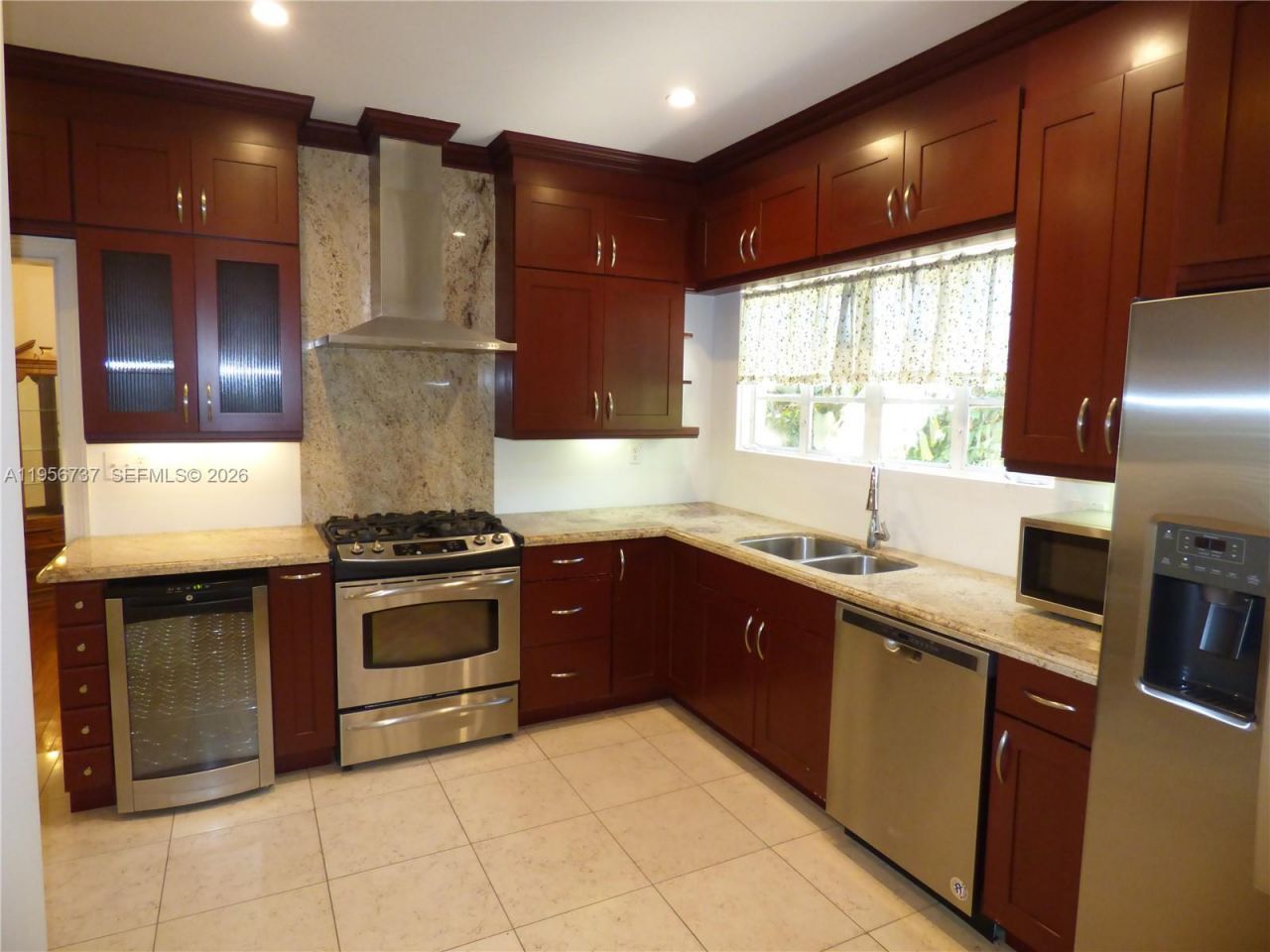 409 Marmore Ave, Coral Gables, FL 33146 Photo