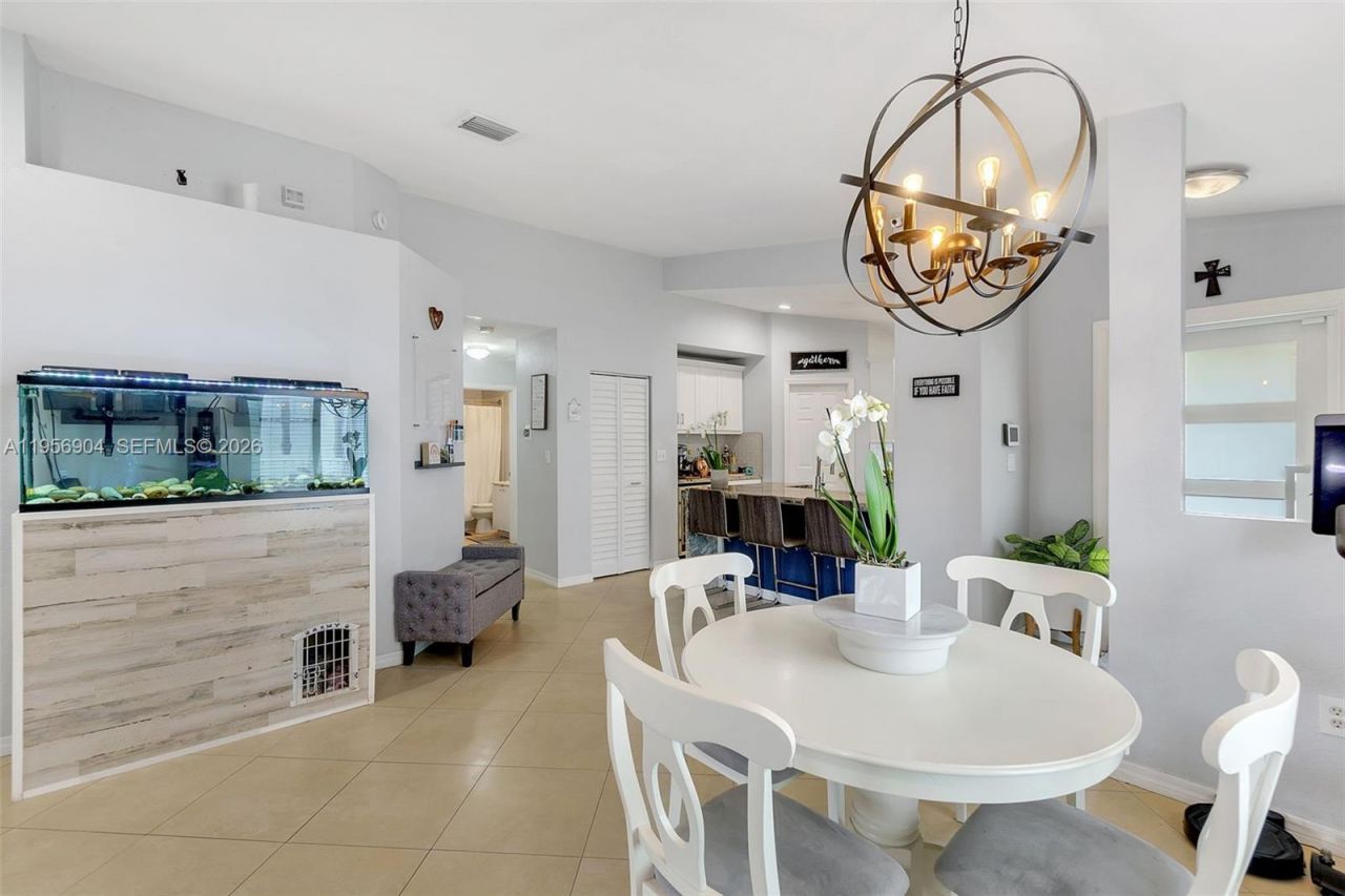 13324 SW 44th St, Miramar, FL 33027 Photo