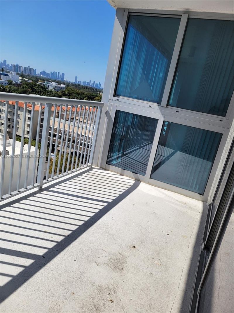 2655 Collins Ave, Unit 1106, Miami Beach, FL 33140 Photo