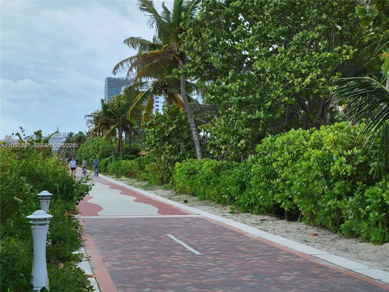 2655 Collins Ave, Unit 1106, Miami Beach, FL 33140 Photo