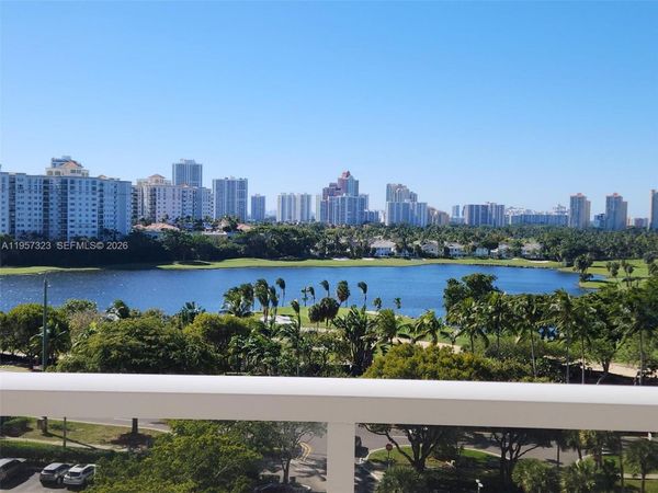 3701 N Country Club Dr, Unit 1004, Aventura, FL 33180