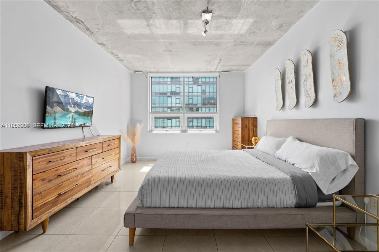 3250 NE 1st Ave, Unit 917, Miami, FL 33137 Photo