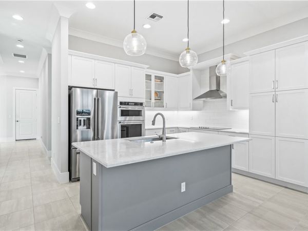 2152 Falls Manor, Vero Beach, FL 32967