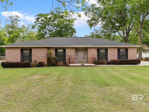 118 Woodmere Drive, Brewton, AL 36426