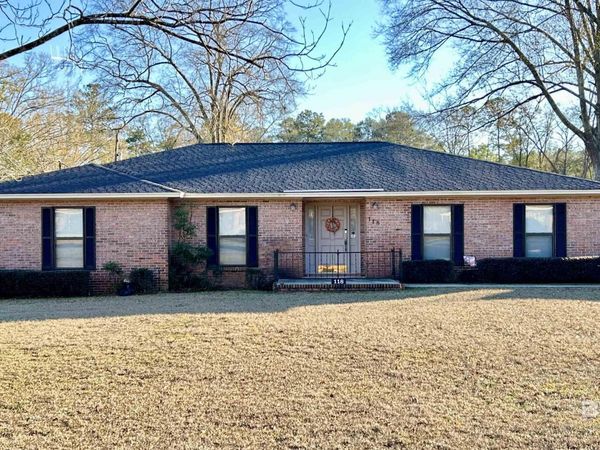 118 Woodmere Drive, Brewton, AL 36426