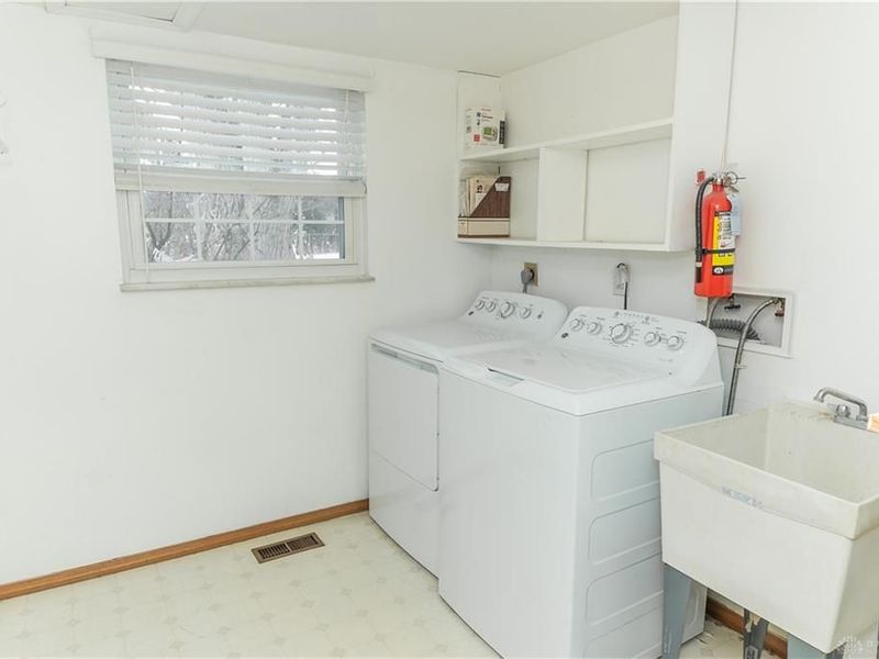 4536 Powell Road, Dayton, OH 45424 Photo 35