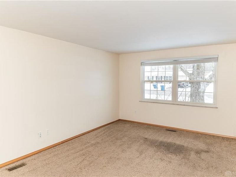 4536 Powell Road, Dayton, OH 45424 Photo 4