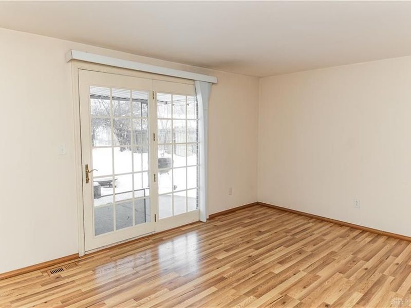 4536 Powell Road, Dayton, OH 45424 Photo 9