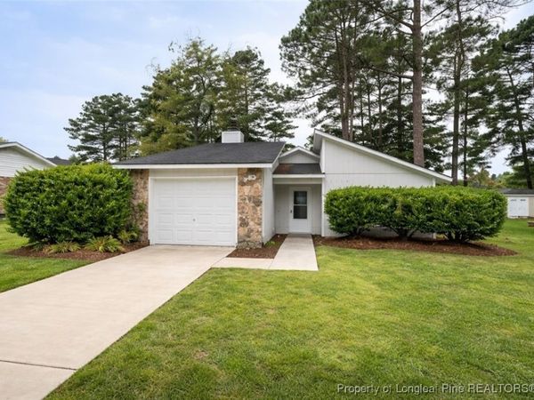 1128 Thornwood Place, Fayetteville, NC 28304