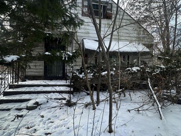 2001 Hovey Place, Gary, IN 46406