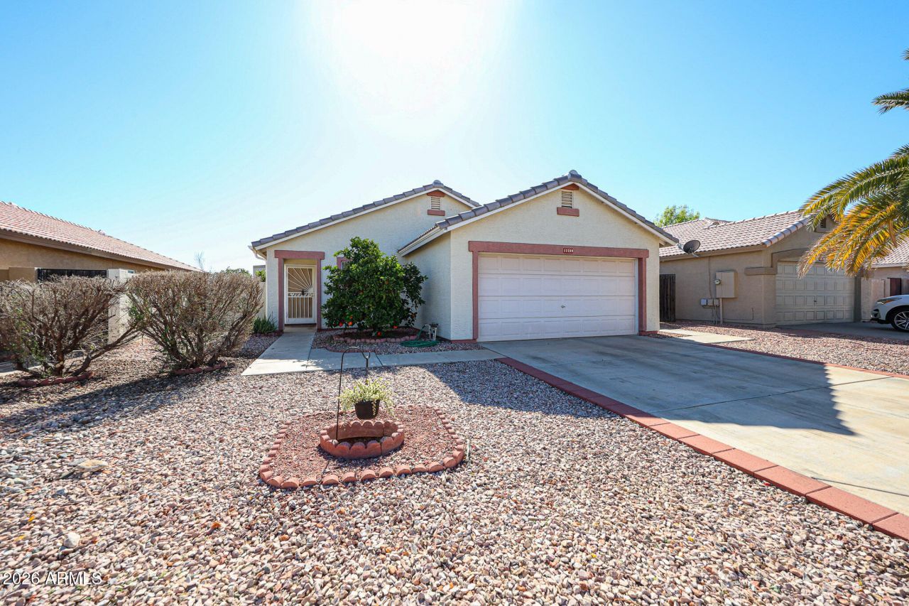 13709 W Ocotillo Lane, Surprise, AZ 85374 Main Photo