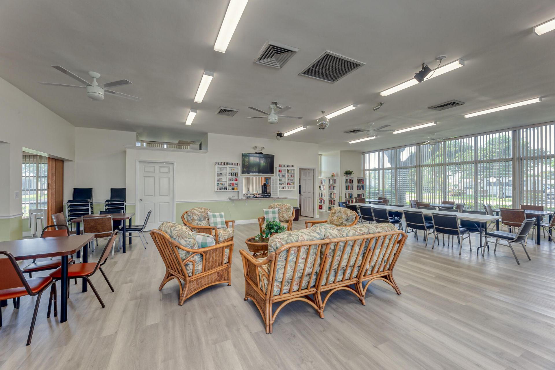 2475 W Golf Boulevard, Unit 247, Pompano Beach, FL 33064 Photo