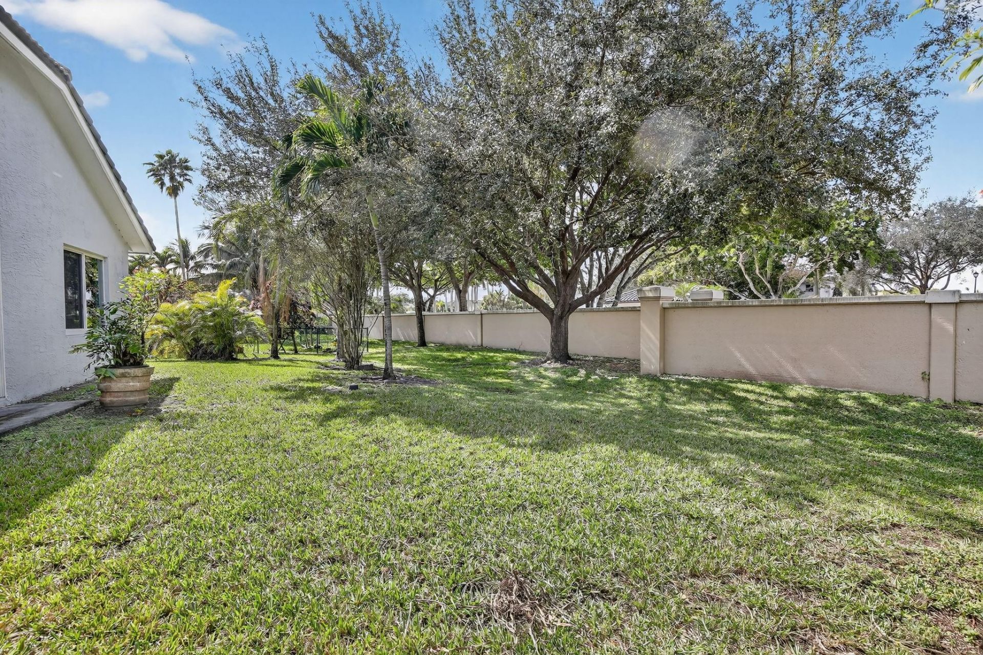 16695 SW 1st Street, Pembroke Pines, FL 33027 Photo
