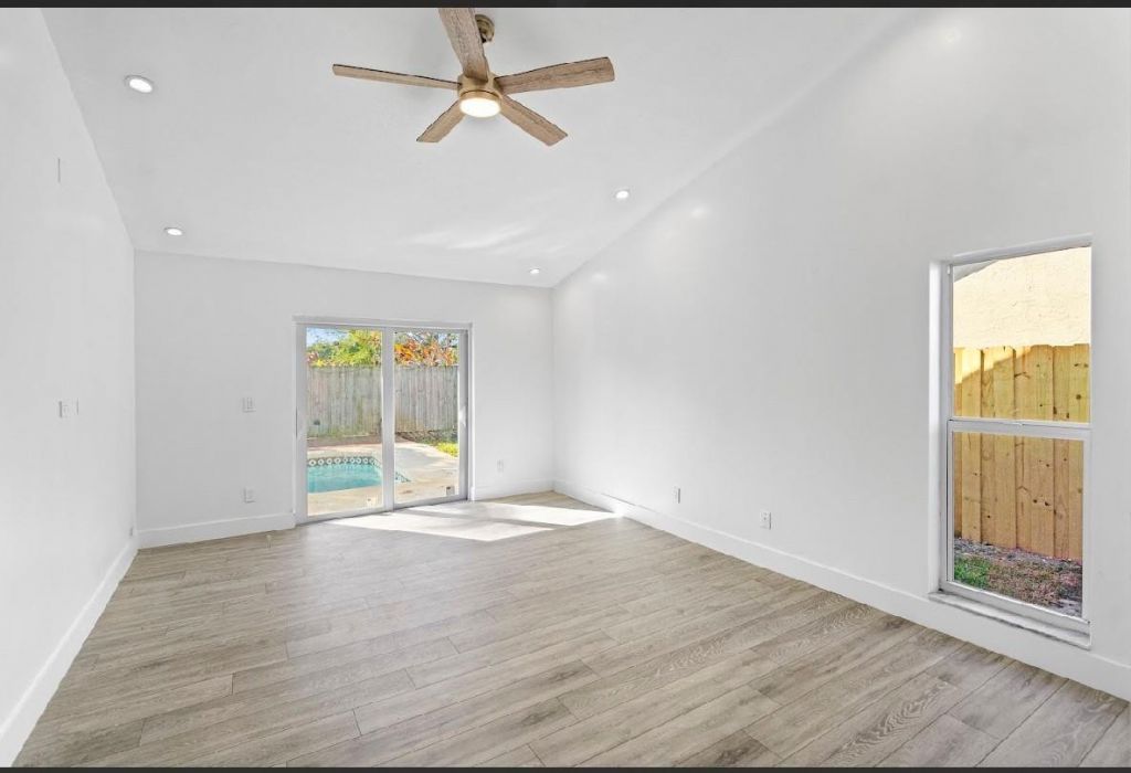 7060 NW 47th Place, Lauderhill, FL 33319 Photo