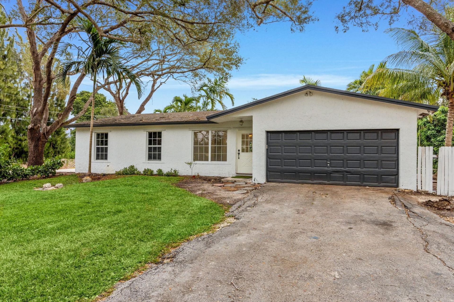 4700 SW 199th Avenue, Southwest Ranches, FL 33332 Photo