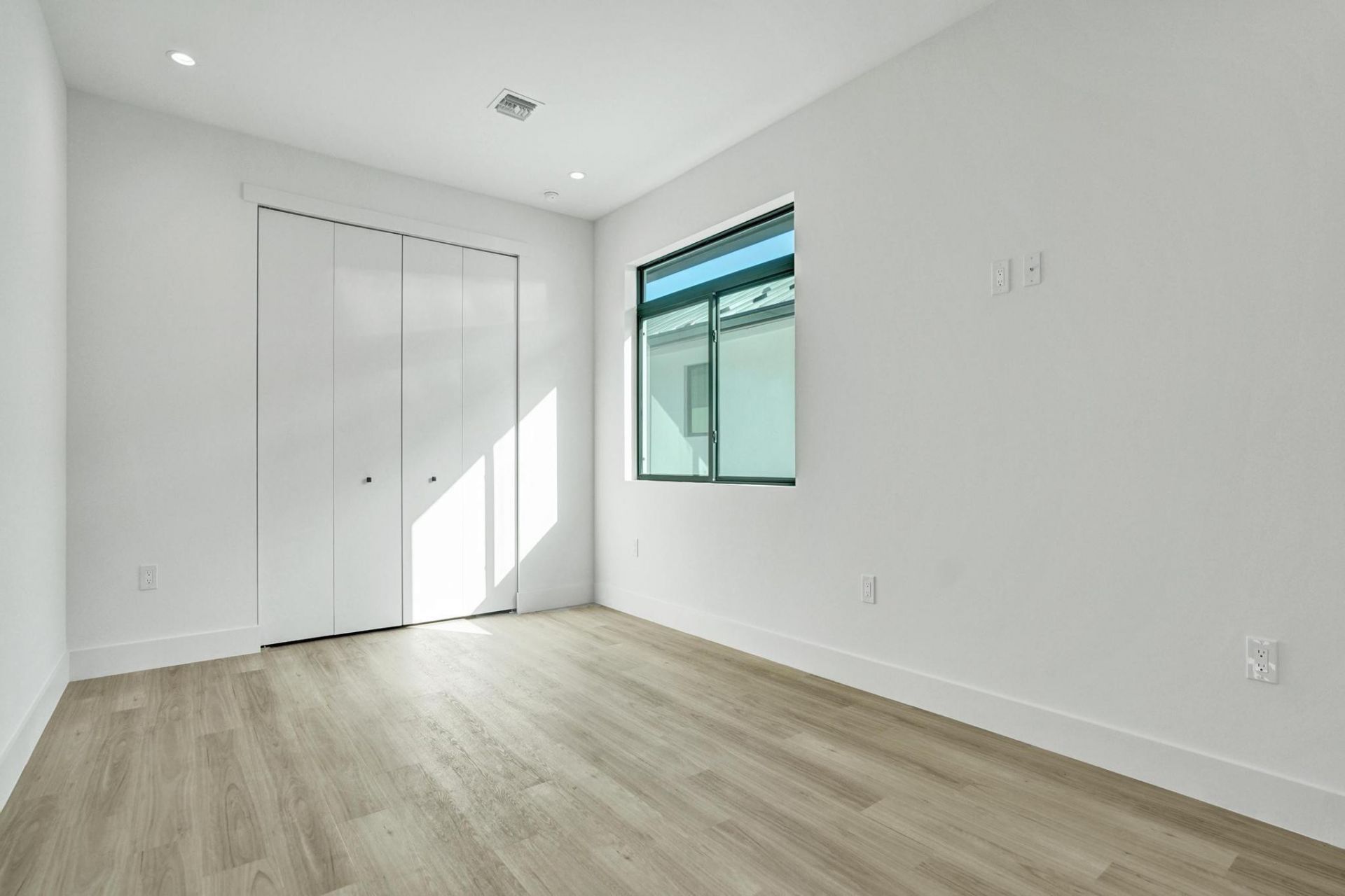 604 SW 7th Avenue, Fort Lauderdale, FL 33315 Photo