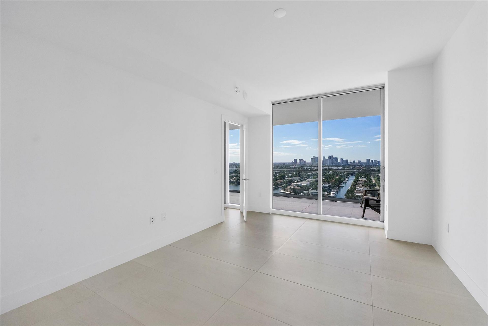 153 N Seabreeze, Unit 1803-S, Fort Lauderdale, FL 33304 Photo