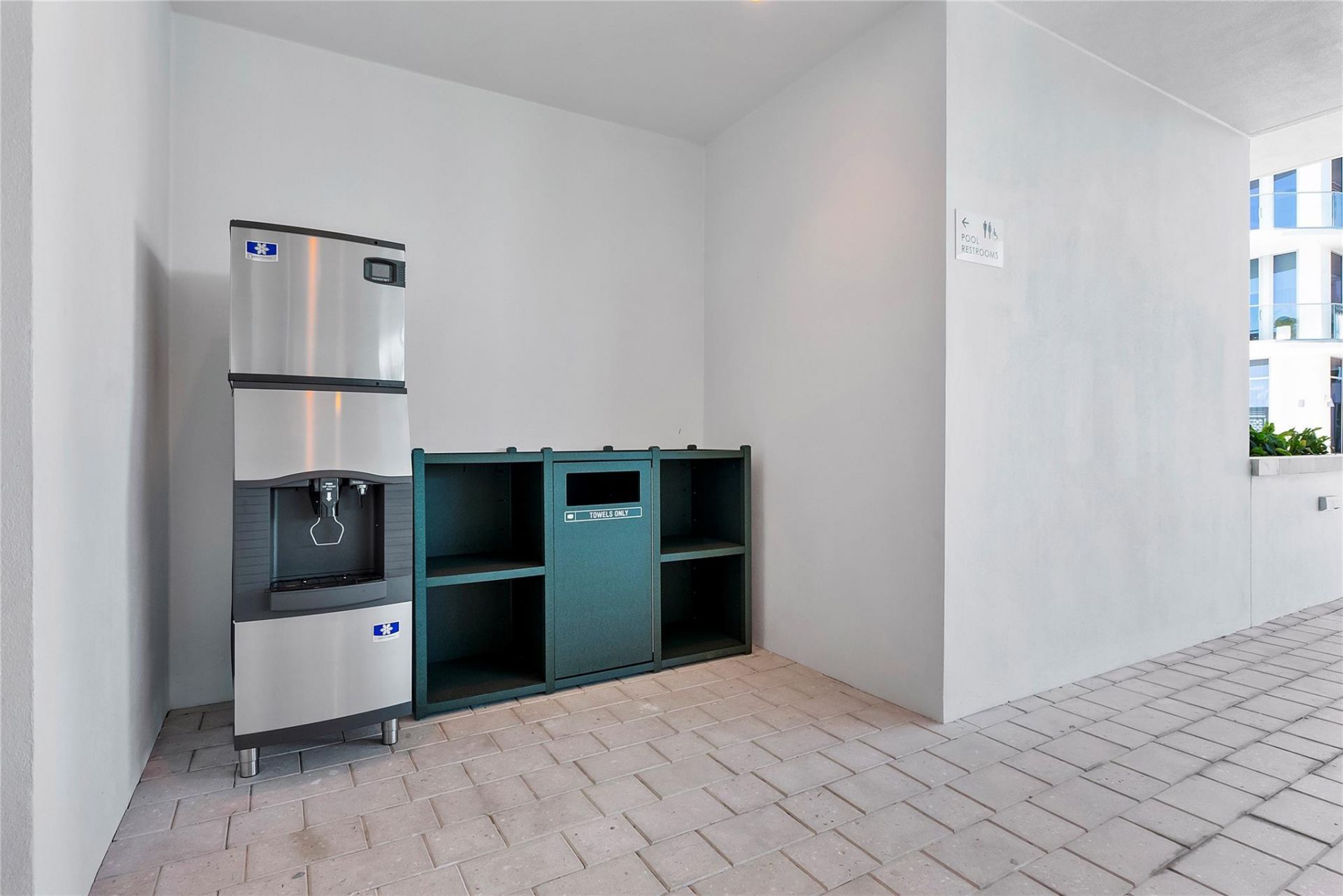 153 N Seabreeze, Unit 1803-S, Fort Lauderdale, FL 33304 Photo