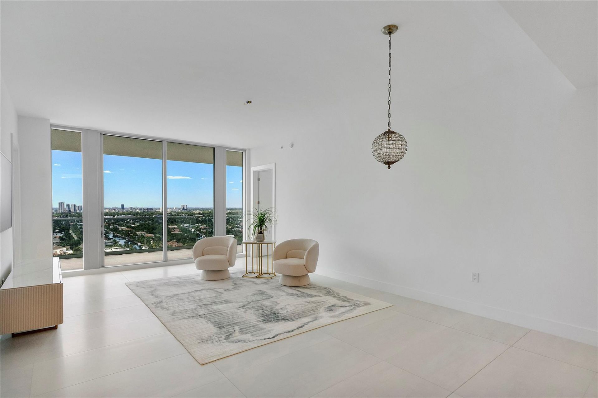 153 N Seabreeze, Unit 1803-S, Fort Lauderdale, FL 33304 Photo