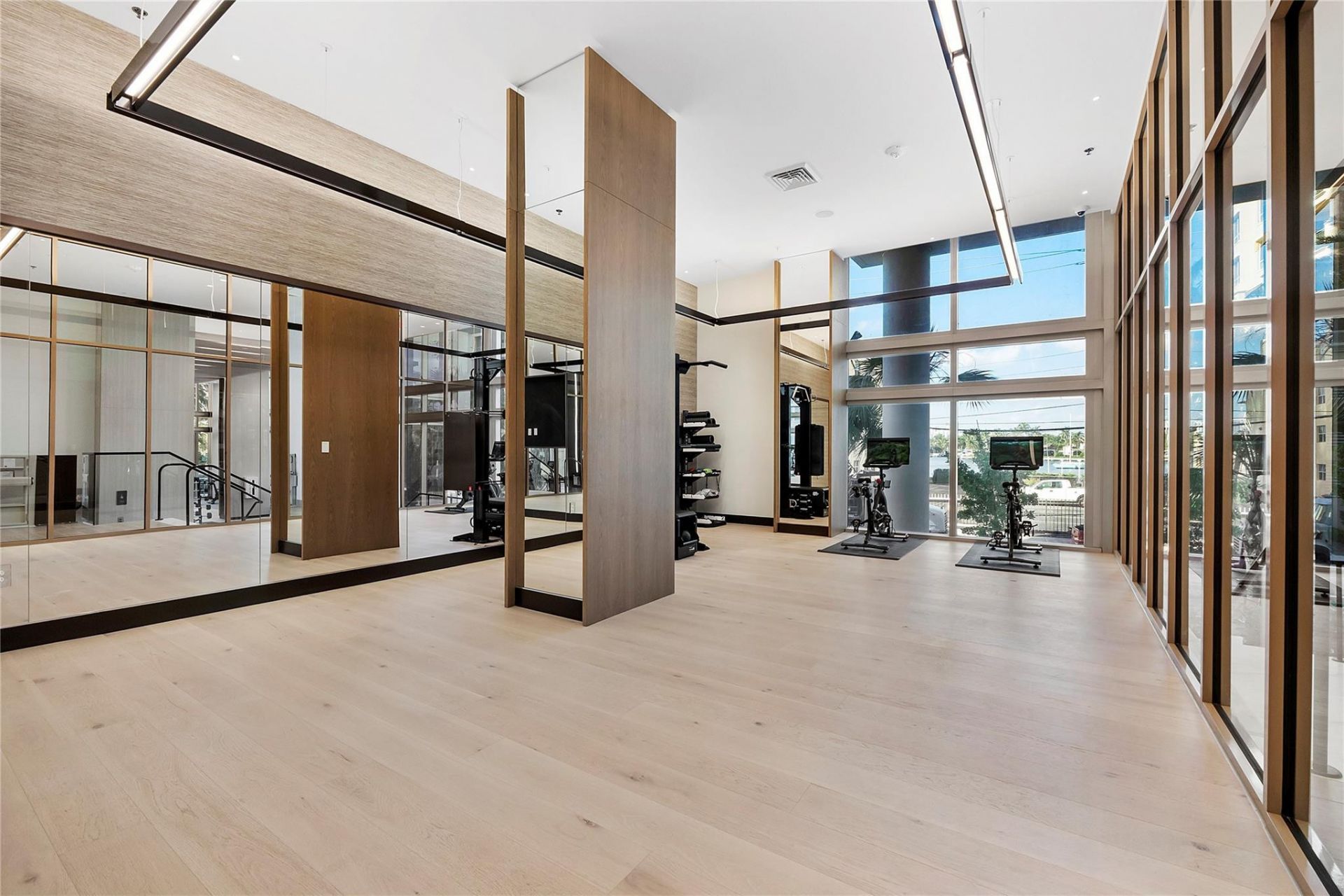 153 N Seabreeze, Unit 1803-S, Fort Lauderdale, FL 33304 Photo