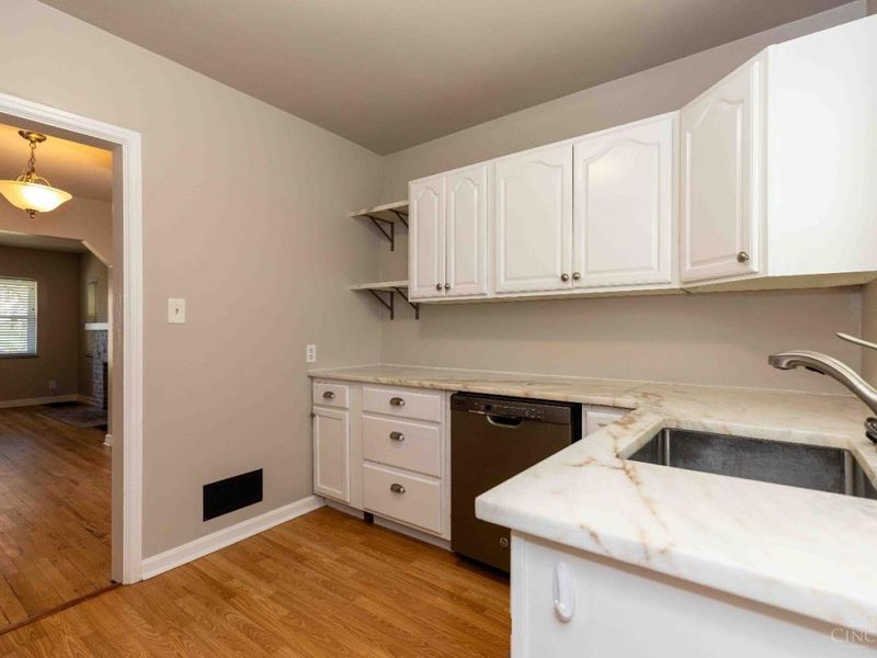 7212 Osceola Drive, Madeira, OH 45243 Photo 11