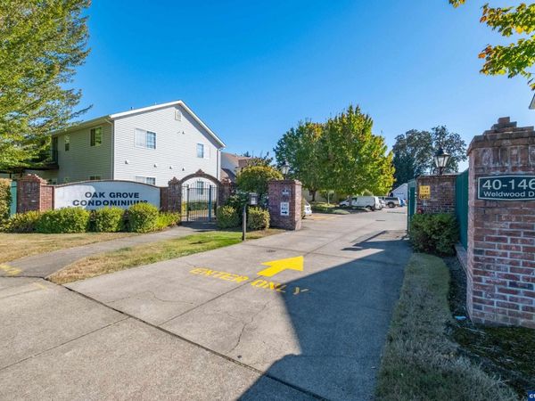 80 Weldwood Dr, Lebanon, OR 97355