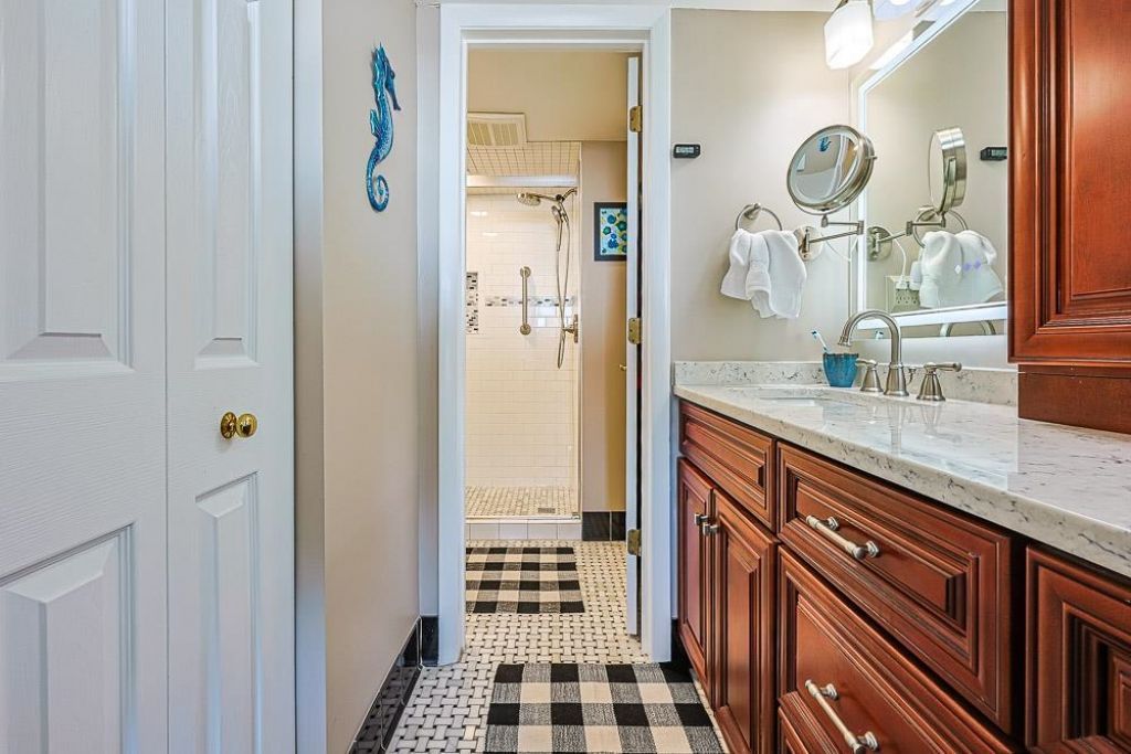 311 69th Ave. N Photo 18